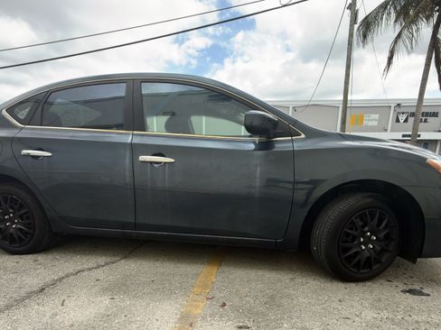 Used 2013 Nissan Sentra S image 11