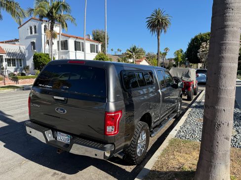 Used 2017 Ford F150 XLT w/ Equipment Group 302A Luxury AWD/4WD image 6
