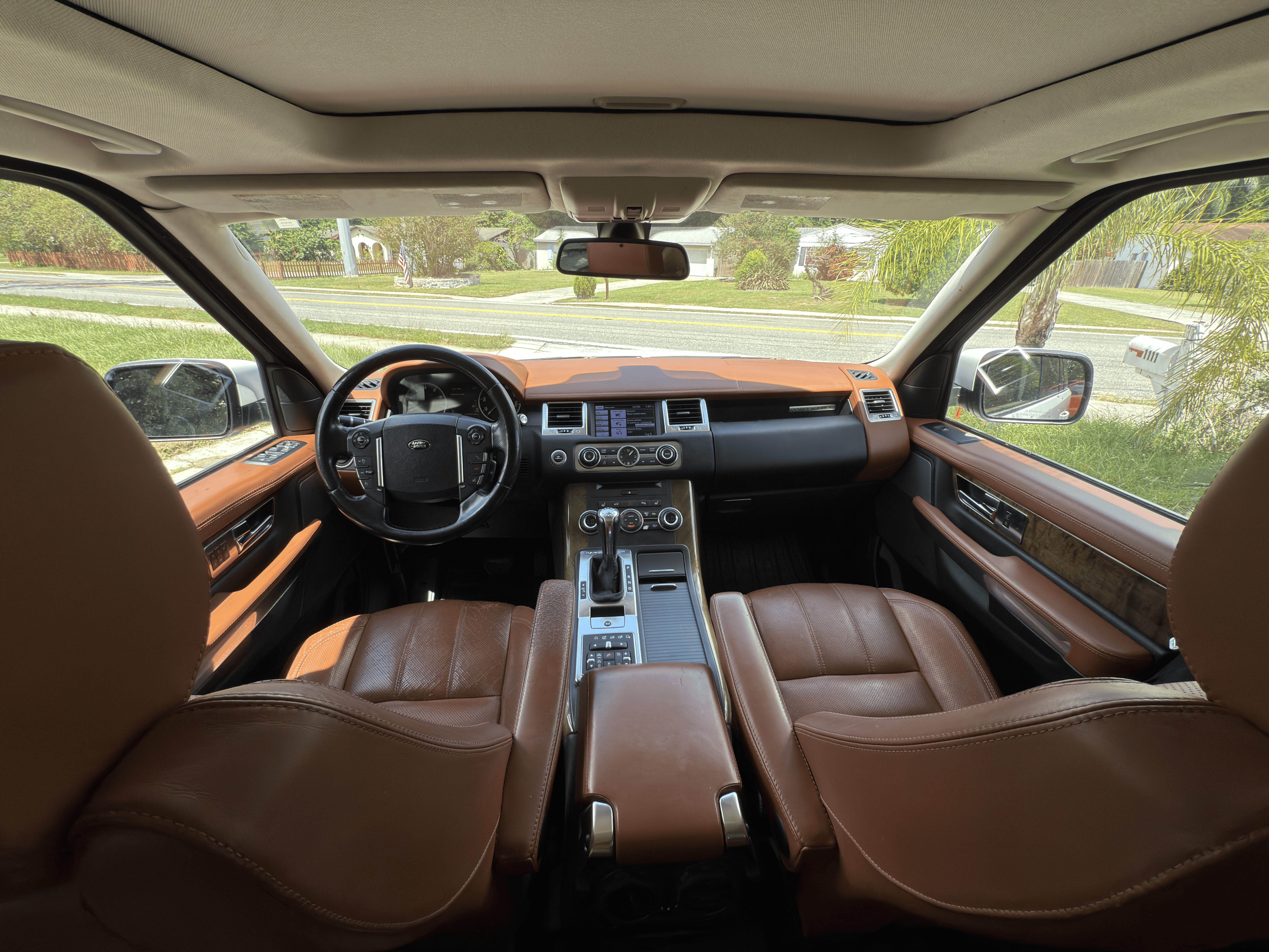 Used 2013 Land Rover Range Rover Sport HSE LUX w/ Luxury Interior Pkg AWD/4WD image 10