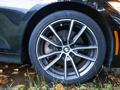 Used 2020 BMW 330i Sedan w/ Convenience Package image 5