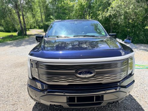 Used 2023 Ford F150 Lightning Lariat w/ Equipment Group 511A High AWD/4WD image 4