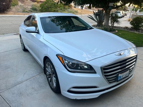 Used 2015 Hyundai Genesis 3.8 RWD image 11