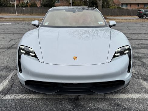 Used 2021 Porsche Taycan 4S image 8