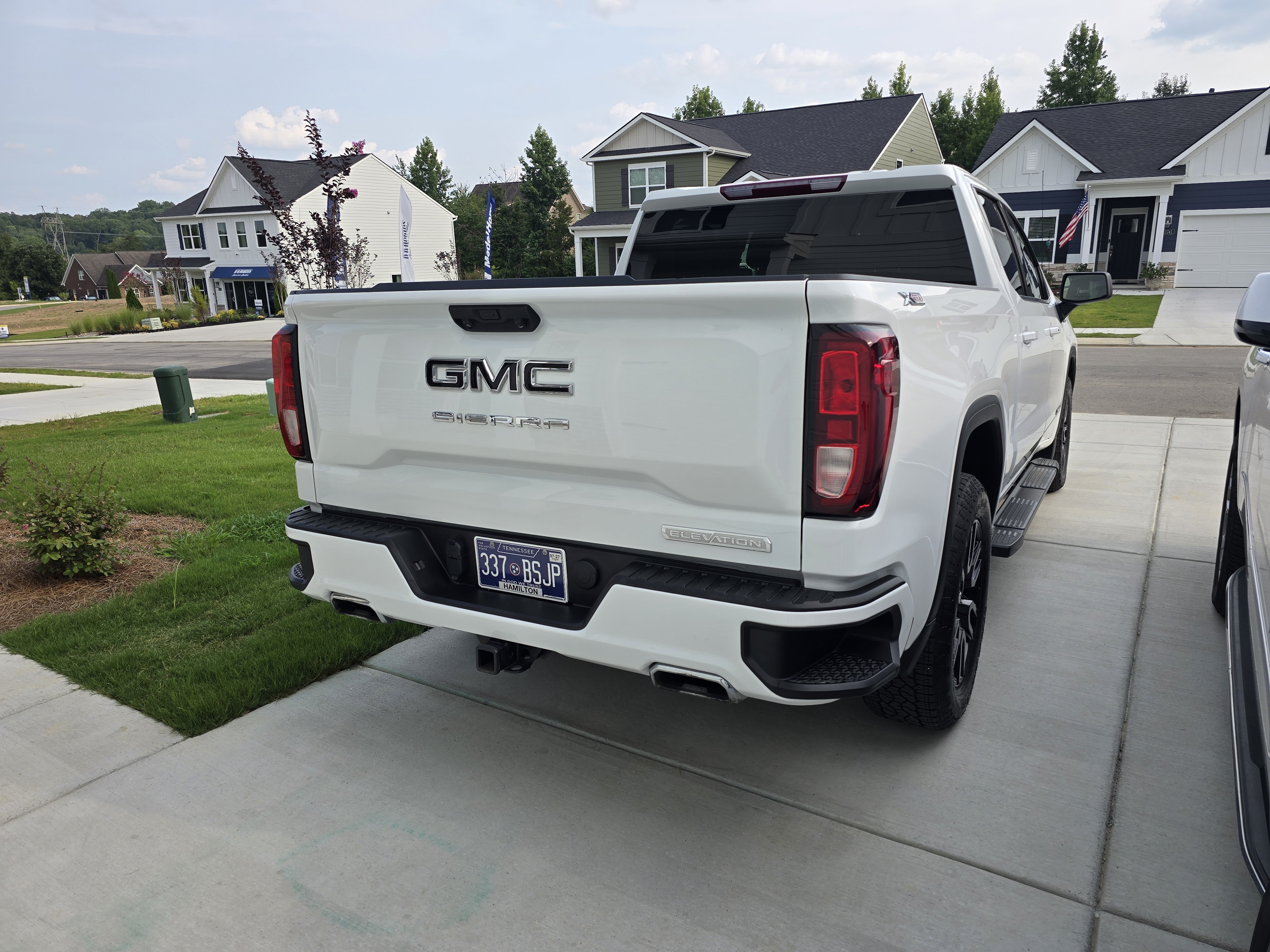 Used 2023 GMC Sierra 1500 Elevation AWD/4WD image 5