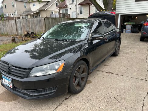 Used 2012 Volkswagen Passat 2.5 SE image 1