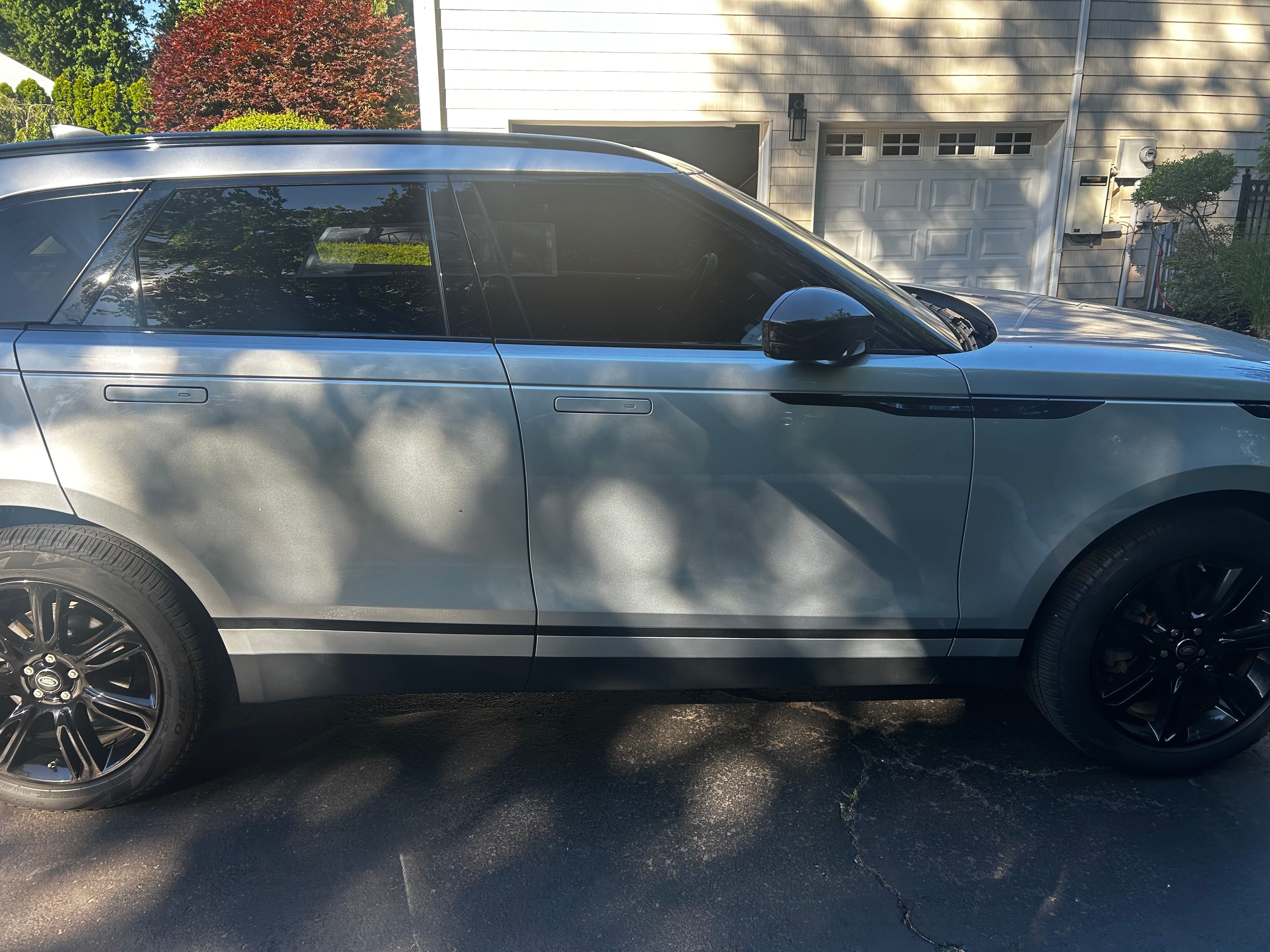 Used 2019 Land Rover Range Rover Velar S AWD/4WD image 11