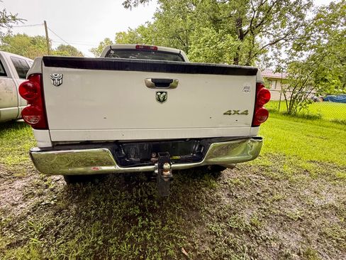 Used 2007 Dodge Ram 1500 Truck ST AWD/4WD image 8