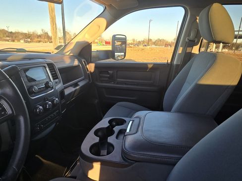 Used 2018 RAM 3500 Tradesman w/ Popular Equipment Group image 20