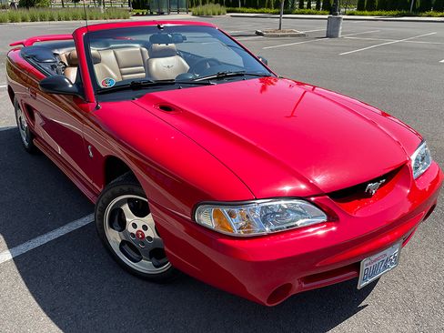 Used 1994 Ford Mustang GT image 1