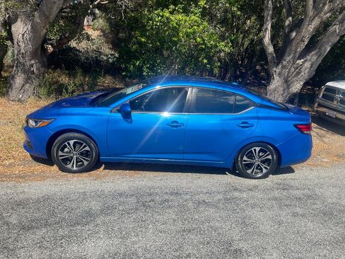 Used 2021 Nissan Sentra SV image 1