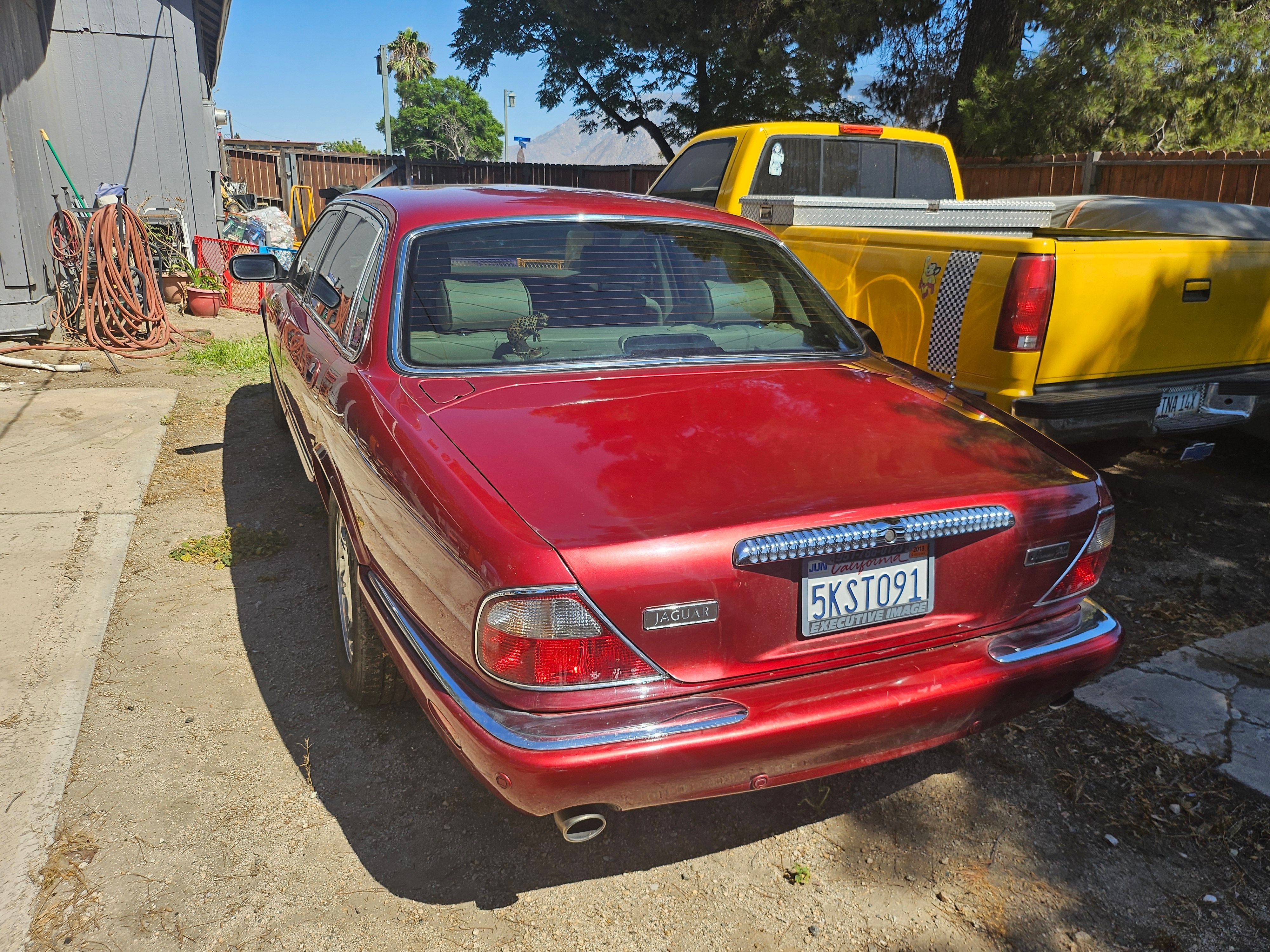 Used 2001 Jaguar XJ Vanden Plas RWD image 6