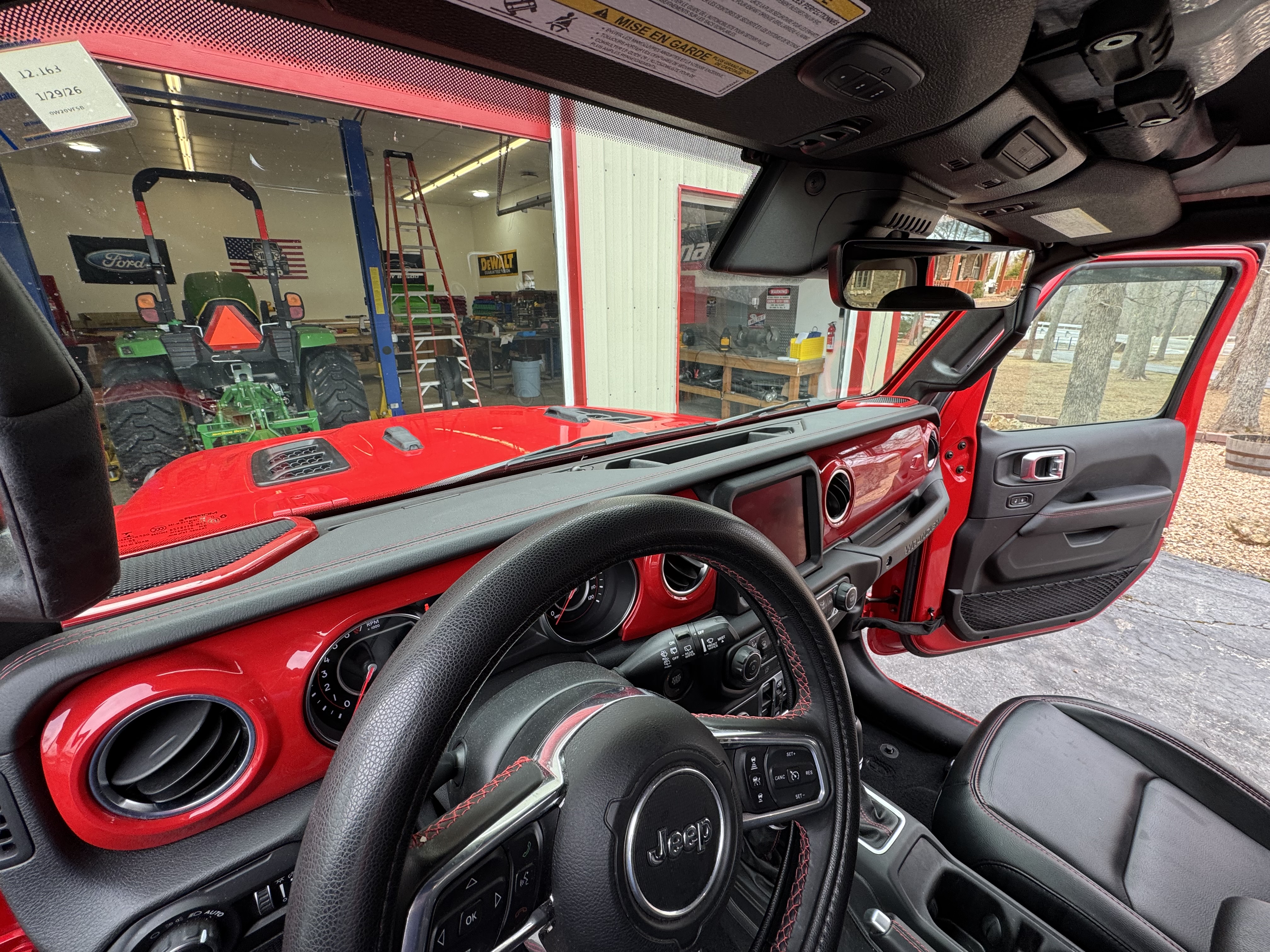 Used 2021 Jeep Wrangler Unlimited Rubicon AWD/4WD image 8