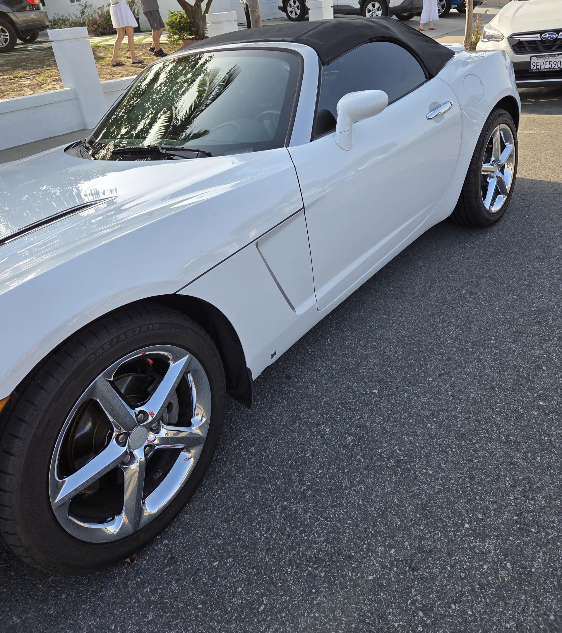 Used 2007 Saturn Sky Red Line RWD image 9