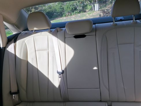 Used 2021 Audi A4 2.0T Premium w/ Convenience Package image 18