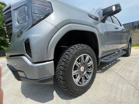 Used 2024 GMC Sierra 1500 AT4 w/ Technology Package AWD/4WD image 27