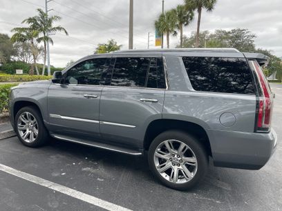 Used 2019 Cadillac Escalade Luxury