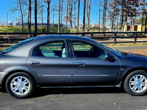 Used 2004 Mercury Sable LS Premium image 2