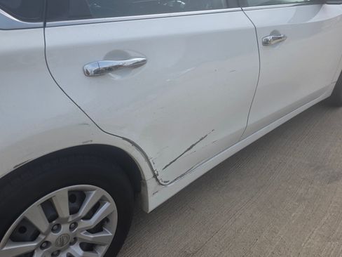 Used 2016 Nissan Altima 2.5 S w/ Power Driver Seat Package image 4