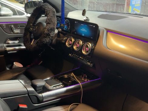 Used 2021 Mercedes-Benz GLA 250 250 4MATIC Sport Utility 4D image 14