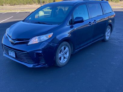 Used 2018 Toyota Sienna LE