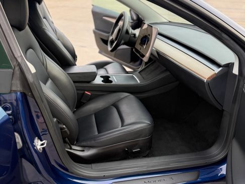 Used 2023 Tesla Model 3 Standard Range image 28