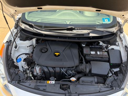 Used 2014 Hyundai Elantra GT w/ Option Group 03 FWD image 15