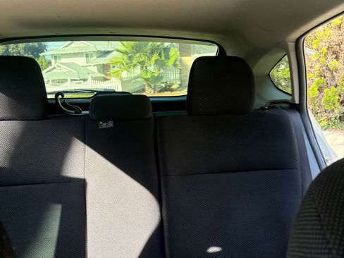 Used 2013 Subaru Impreza 2.0i Premium image 12