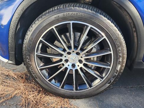 Used 2017 Mercedes-Benz GLC 43 AMG 4MATIC image 4