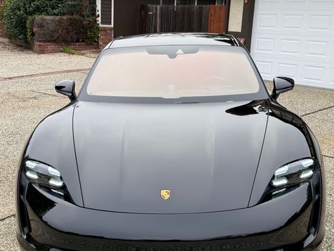 Used 2021 Porsche Taycan Turbo S image 1