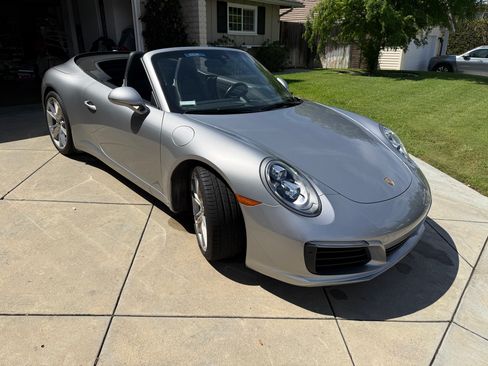 Used 2018 Porsche 911 Carrera S image 26