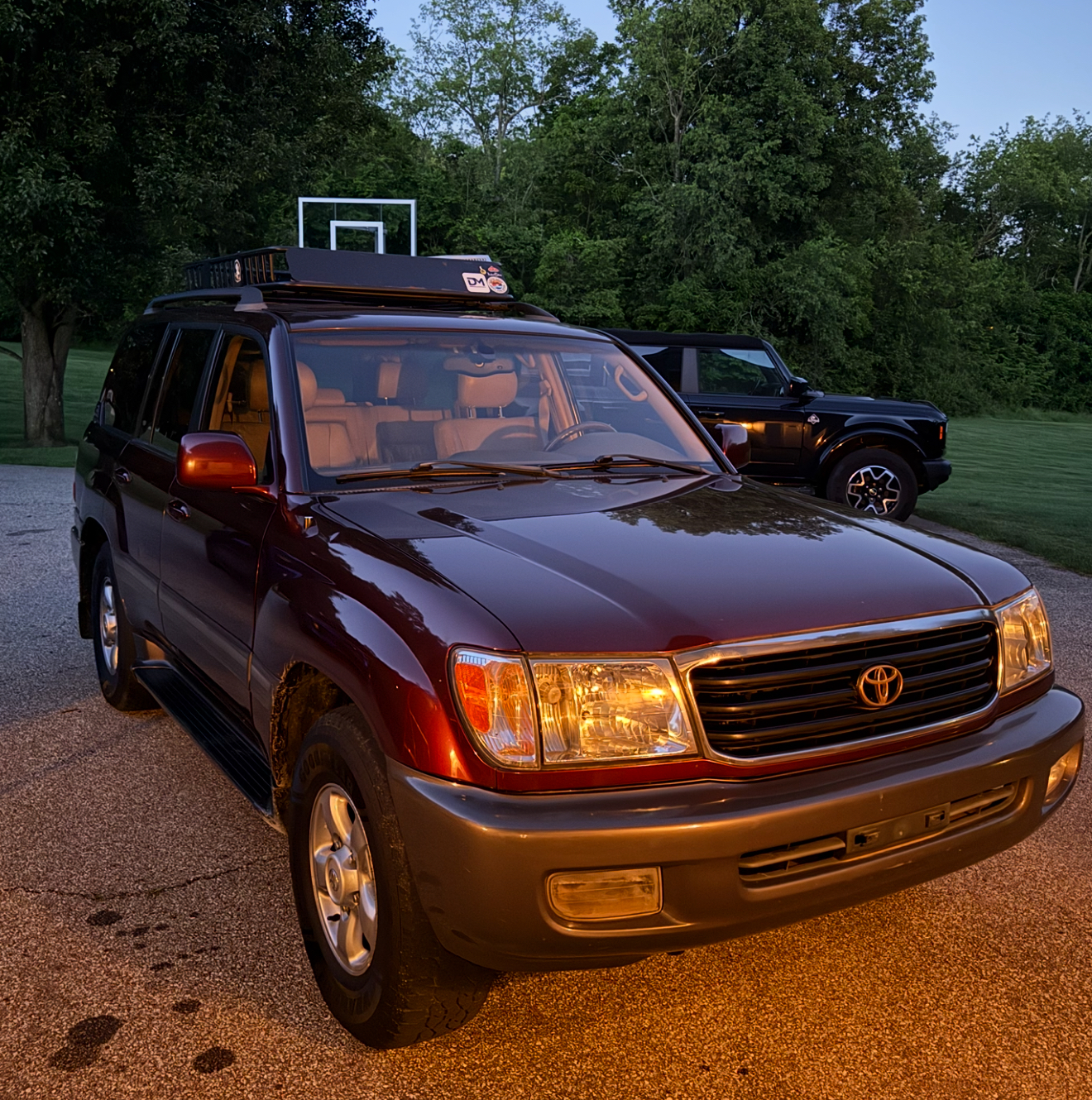 Used 2000 Toyota Land Cruiser AWD/4WD image 2