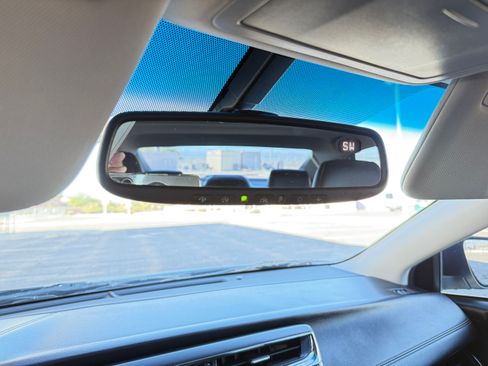 Used 2014 Toyota Avalon XLE Premium image 16