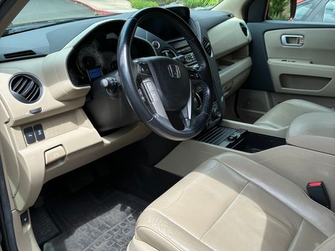 Used 2012 Honda Pilot Touring image 2