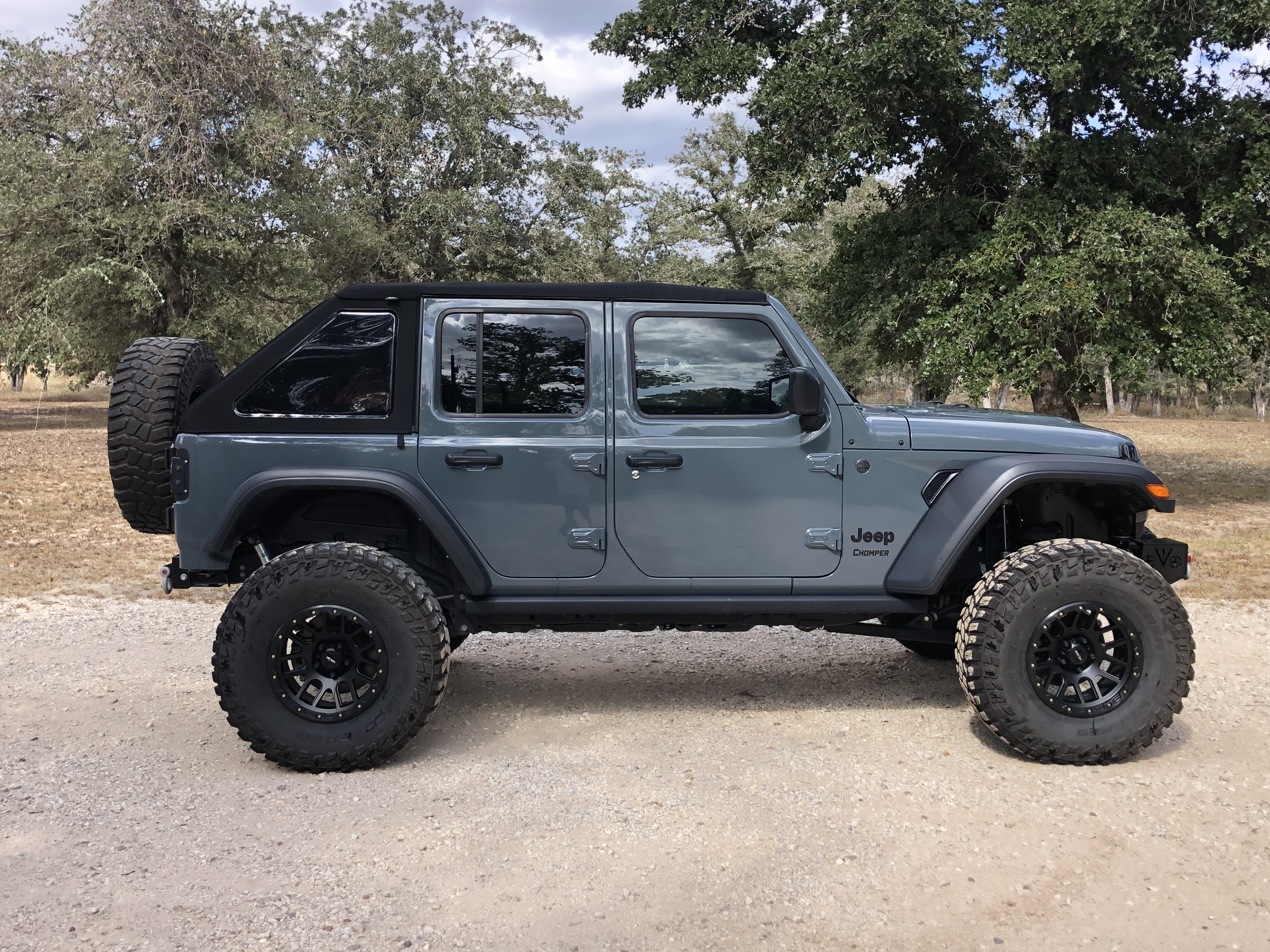 Used 2025 Jeep Wrangler Unlimited Sport AWD/4WD image 15