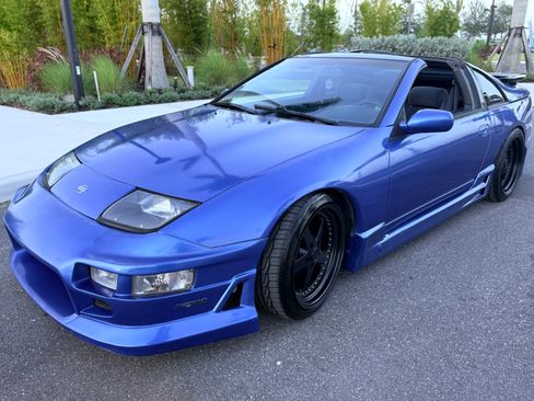 Used 1993 Nissan 300ZX Hatchback RWD image 2