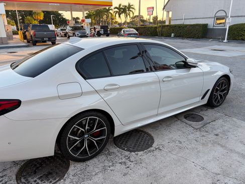 Used 2022 BMW 540i w/ M Sport Package image 6