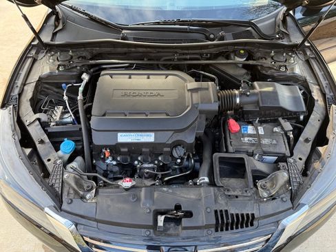 Used 2015 Honda Accord EX-L image 12