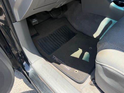 Used 2006 Toyota Tacoma PreRunner RWD image 22