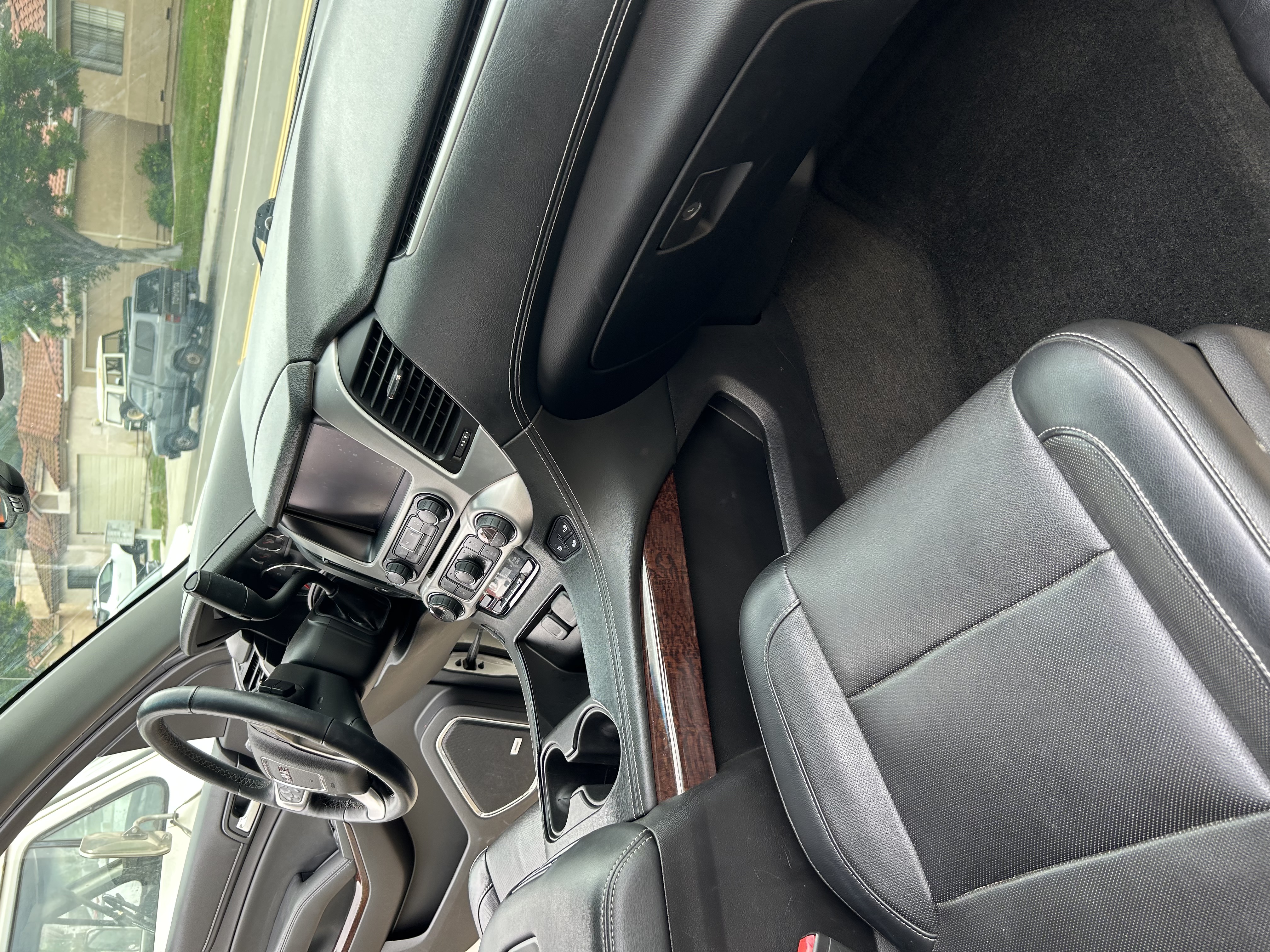 Used 2015 GMC Yukon SLT w/ Open Road Package RWD image 6
