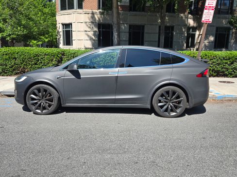 Used 2018 Tesla Model X P100D AWD/4WD image 5