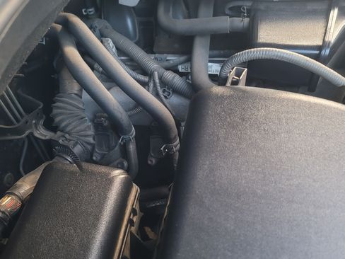 Used 2010 Toyota Tundra 2WD CrewMax w/ TRD Off-Road Pkg image 31