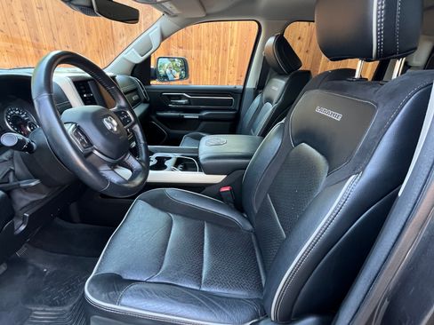 Used 2022 RAM 1500 Laramie AWD/4WD image 8