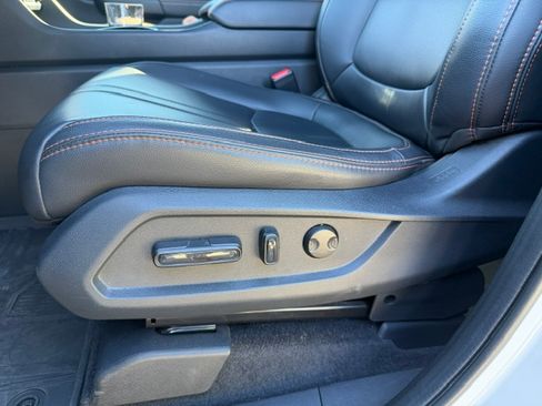 Used 2023 Honda Pilot TrailSport image 28