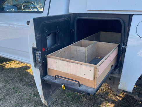 Used 2010 Chevrolet Colorado W/T w/ Mid Box Prep Package image 5