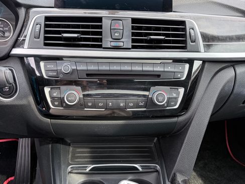 Used 2017 BMW 330e image 14