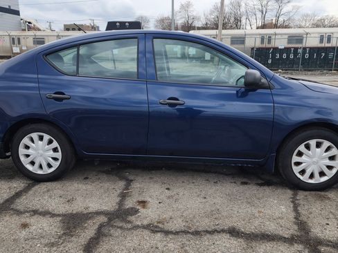 Used 2013 Nissan Versa S Plus image 4