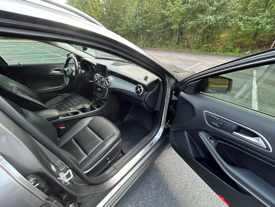 Used 2015 Mercedes-Benz GLA 250 image 17