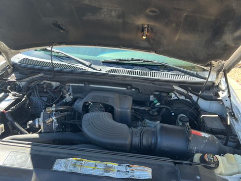 Used 2001 Ford F150 4x4 SuperCrew image 5