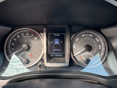 Used 2023 Toyota Tacoma TRD Sport w/ Technology Package AWD/4WD image 20