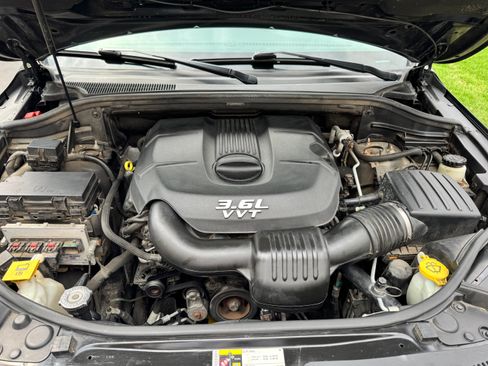 Used 2013 Jeep Grand Cherokee Limited image 20